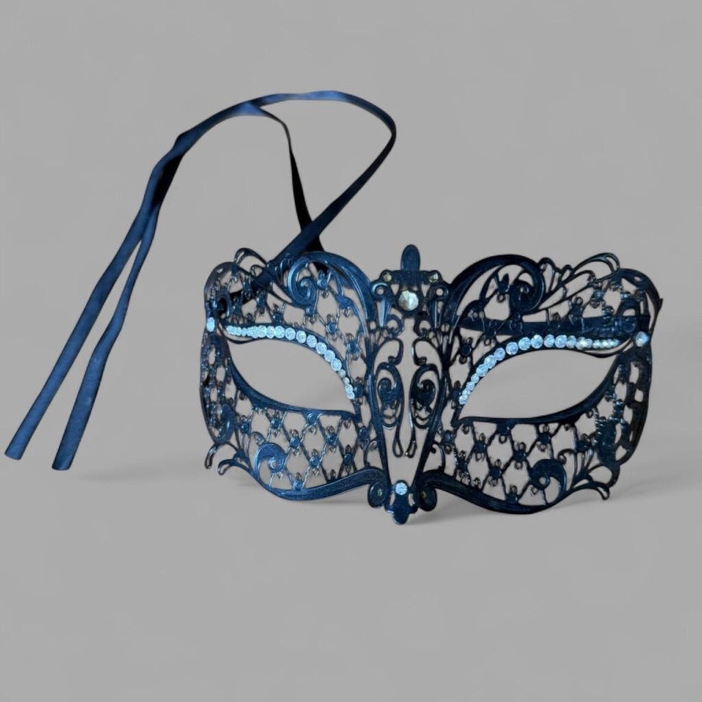 Masquerade Mask Black Filigree with Rhinestones